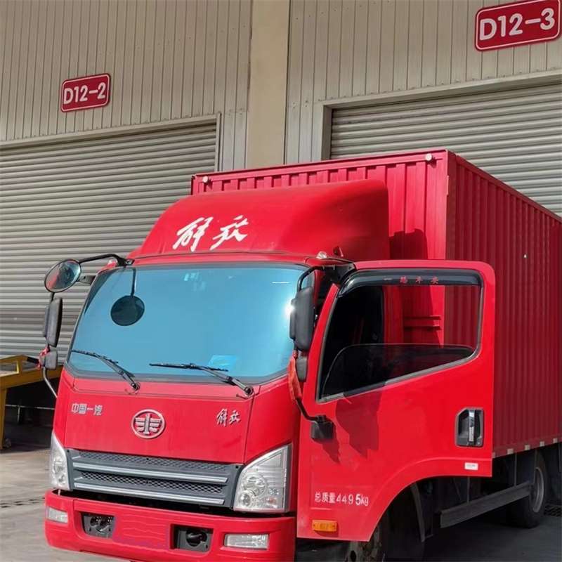 拉萨市阿拉尔市物流专线：大件快运与进仓出口的高效之旅