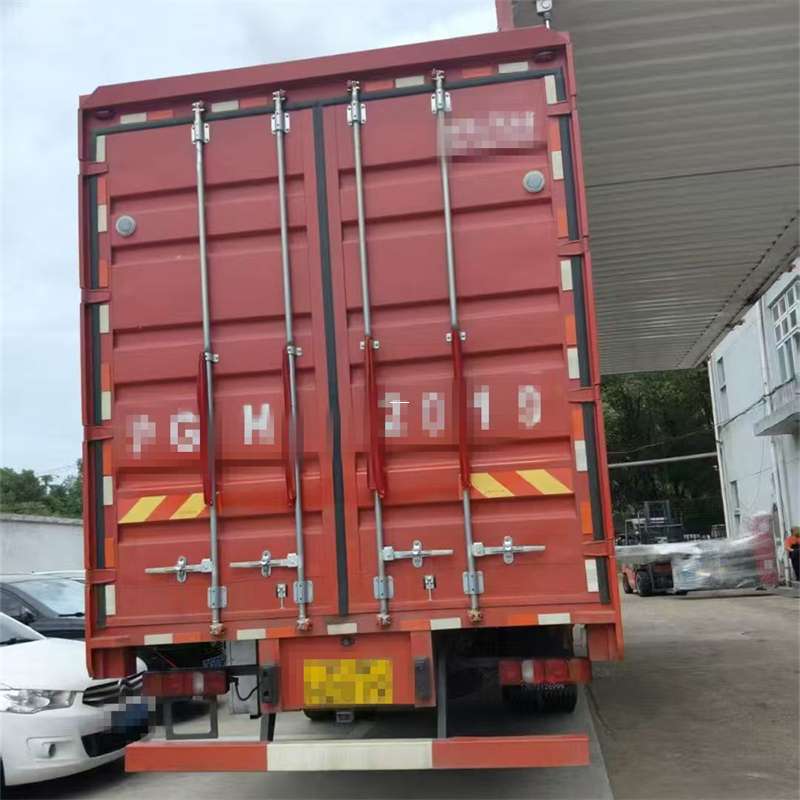 拉萨市洛浦县进仓物流：专线直达的多元货运探索